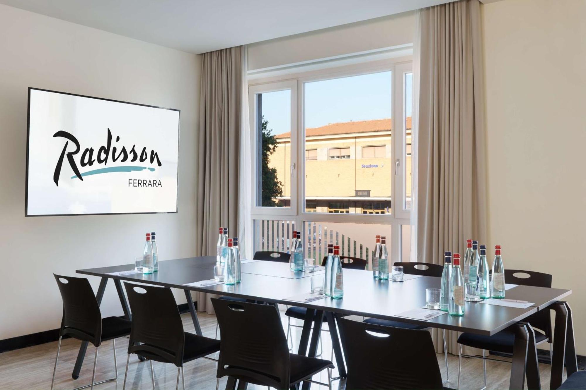 Radisson Hotel Ferrara Eksteriør billede