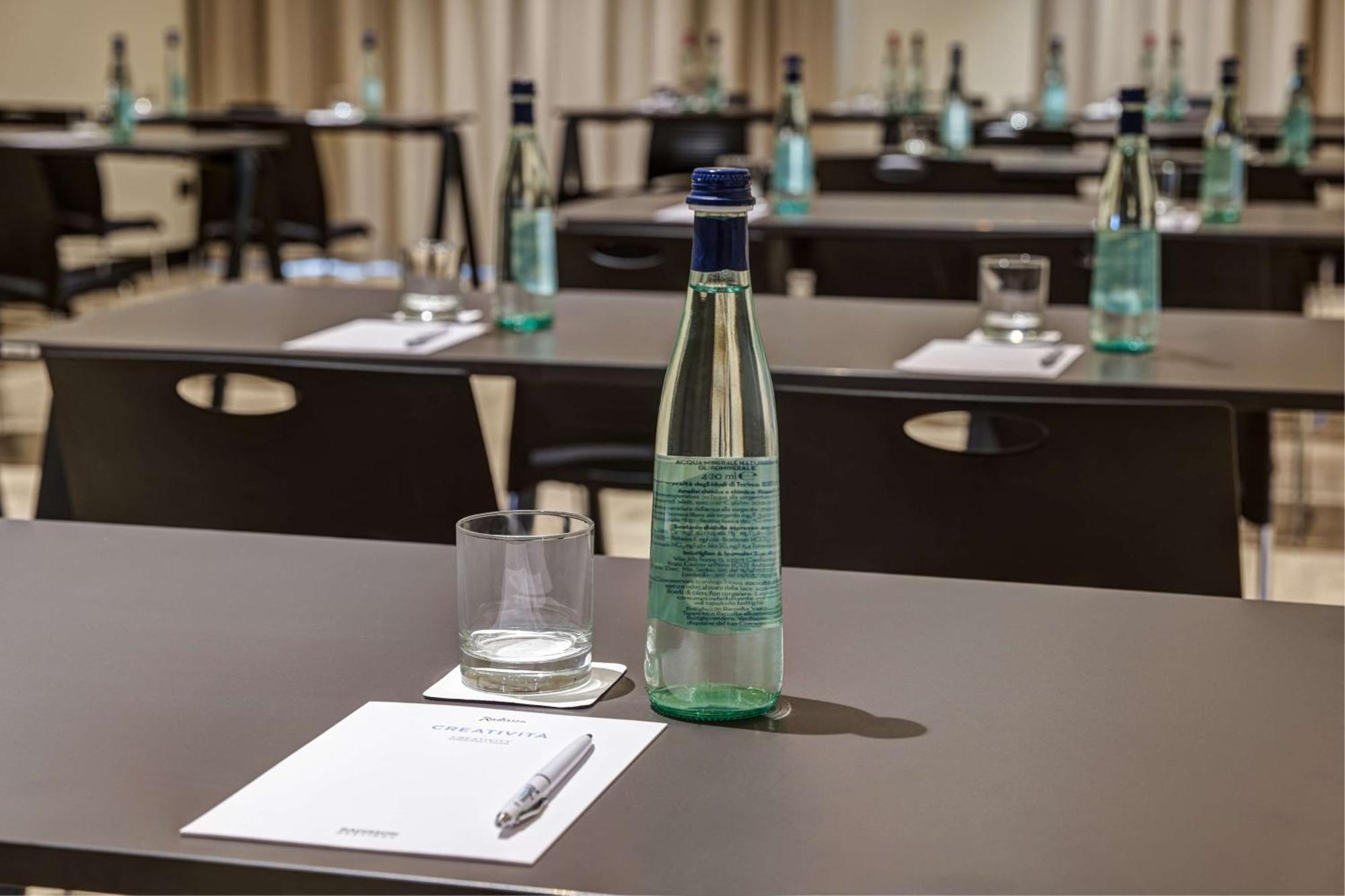 Radisson Hotel Ferrara Eksteriør billede