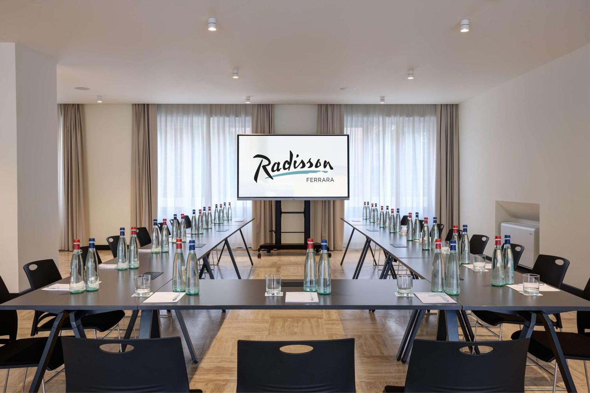 Radisson Hotel Ferrara Eksteriør billede